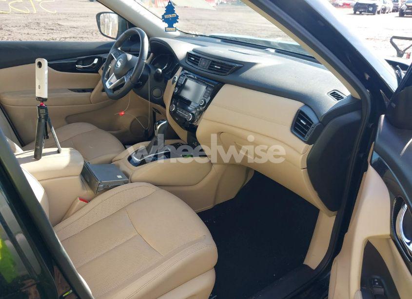 Photo 5 of 2020 Nissan Rogue SL INTELLIGENT AWD (VIN 5N1AT2MVXLC744121)