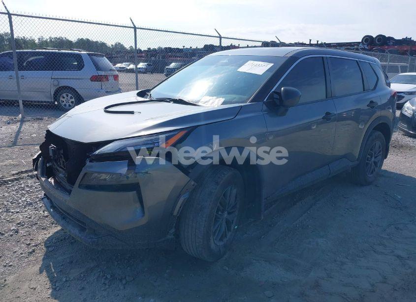 Photo 2 of 2021 Nissan Rogue S FWD (VIN 5N1AT3AA0MC829557)