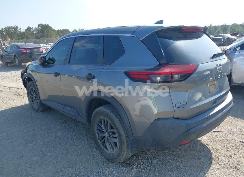 Photo 3 of 2021 Nissan Rogue S FWD (VIN 5N1AT3AA0MC829557)