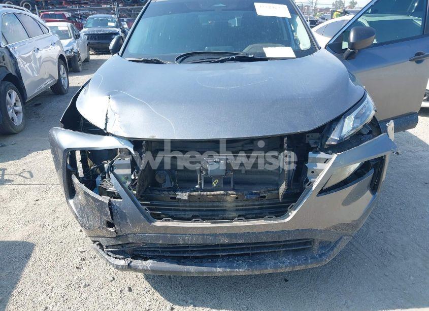 Photo 6 of 2021 Nissan Rogue S FWD (VIN 5N1AT3AA0MC829557)