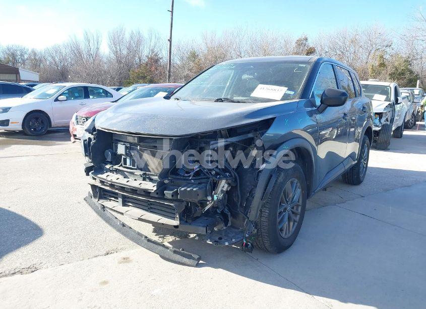 Photo 2 of 2021 Nissan Rogue S FWD (VIN 5N1AT3AA2MC671934)
