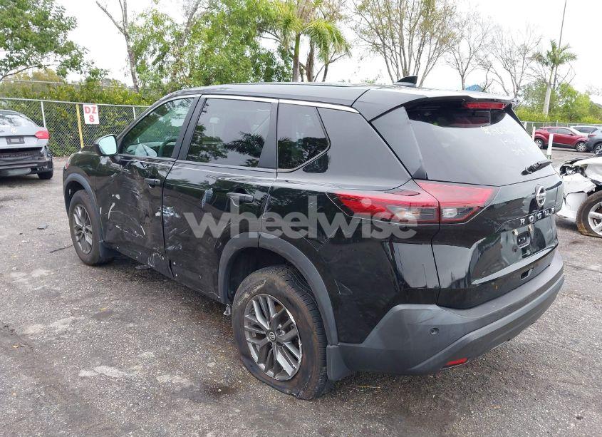 Photo 3 of 2021 Nissan Rogue S FWD (VIN 5N1AT3AA2MC692217)