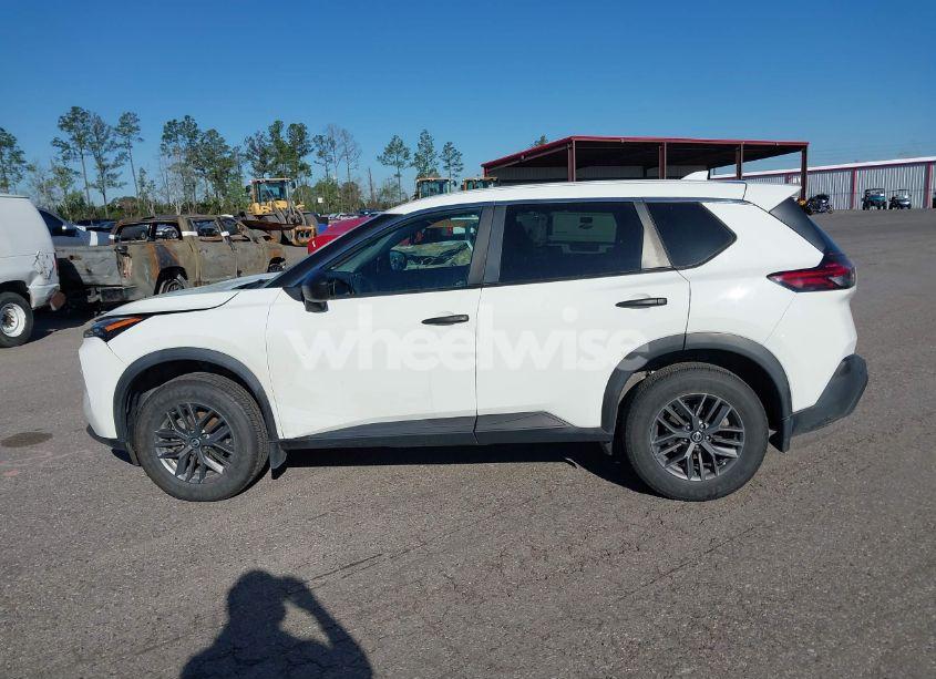 Photo 15 of 2021 Nissan Rogue S FWD (VIN 5N1AT3AA3MC698110)