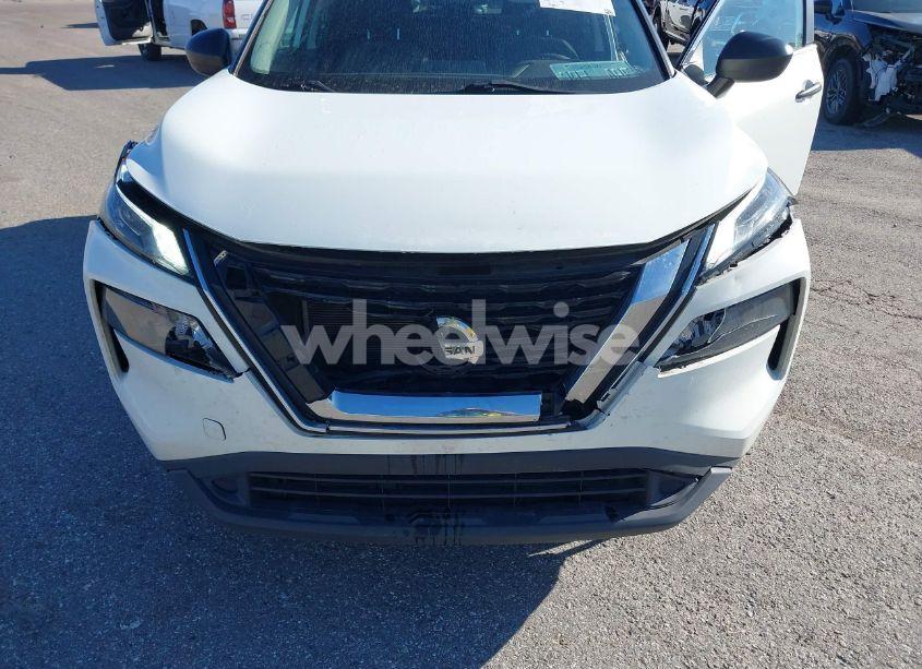 Photo 6 of 2021 Nissan Rogue S FWD (VIN 5N1AT3AA3MC698110)