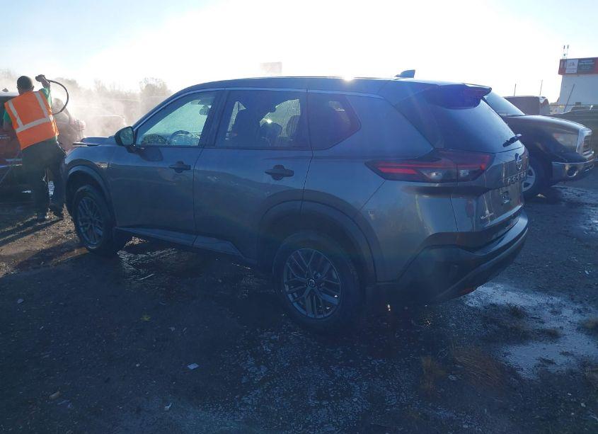 Photo 3 of 2021 Nissan Rogue S FWD (VIN 5N1AT3AA4MC699198)