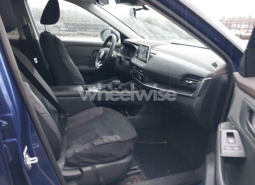 Photo 5 of 2021 Nissan Rogue S FWD (VIN 5N1AT3AA4MC826824)