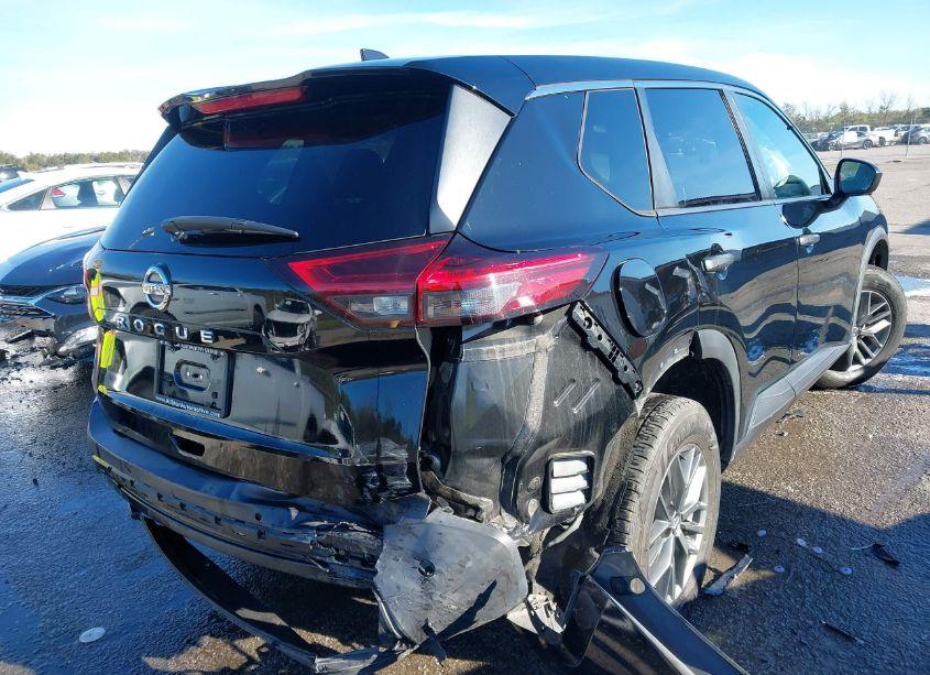 Photo 4 of 2021 Nissan Rogue S FWD (VIN 5N1AT3AA5MC760168)
