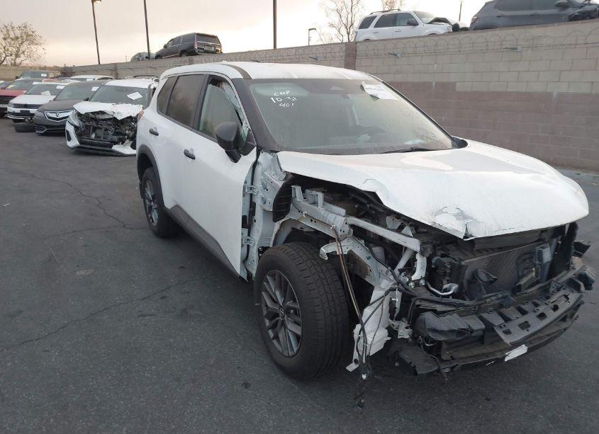 2021 Nissan Rogue S FWD (VIN 5N1AT3AA5MC809224) main photo