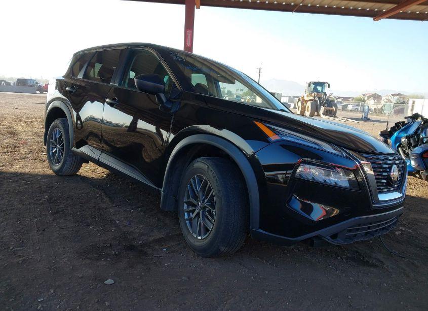 2021 Nissan Rogue S FWD (VIN 5N1AT3AA5MC830820) main photo