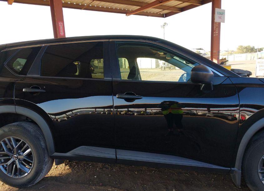 Photo 14 of 2021 Nissan Rogue S FWD (VIN 5N1AT3AA5MC830820)
