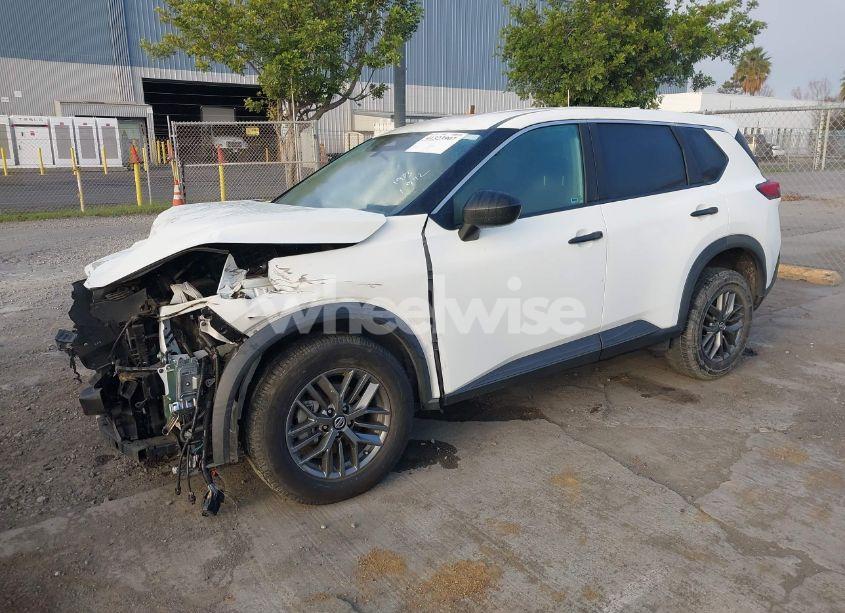 Photo 2 of 2021 Nissan Rogue S FWD (VIN 5N1AT3AA7MC741346)