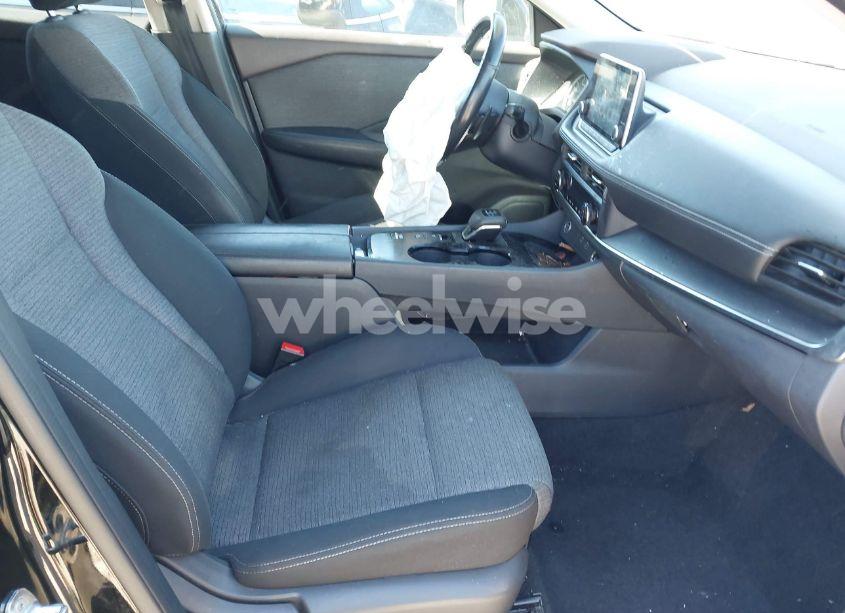Photo 5 of 2022 Nissan Rogue S (VIN 5N1AT3AA7NC682672)