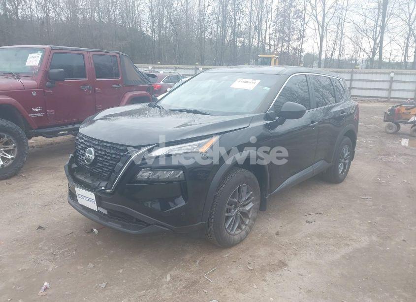 Photo 2 of 2021 Nissan Rogue S FWD (VIN 5N1AT3AA8MC848339)