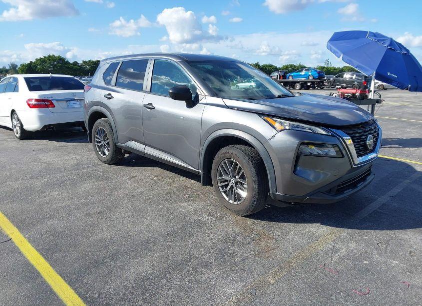 2021 Nissan Rogue S FWD (VIN 5N1AT3AA9MC795814) main photo