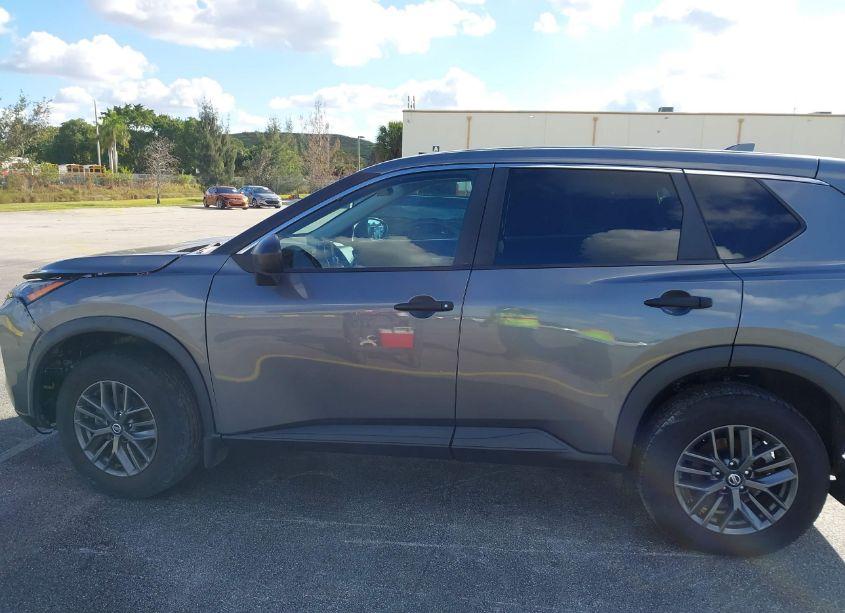 Photo 14 of 2021 Nissan Rogue S FWD (VIN 5N1AT3AA9MC795814)