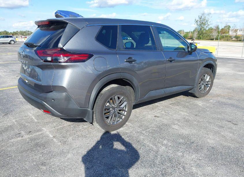 Photo 4 of 2021 Nissan Rogue S FWD (VIN 5N1AT3AA9MC795814)