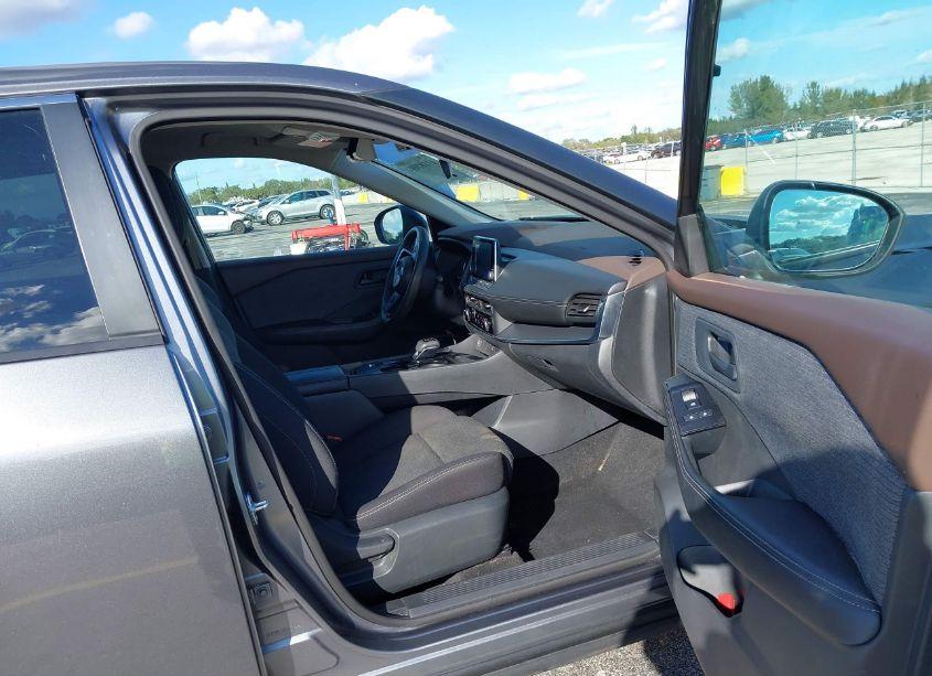 Photo 5 of 2021 Nissan Rogue S FWD (VIN 5N1AT3AA9MC795814)