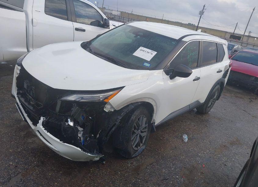 Photo 2 of 2021 Nissan Rogue S FWD (VIN 5N1AT3AAXMC682244)