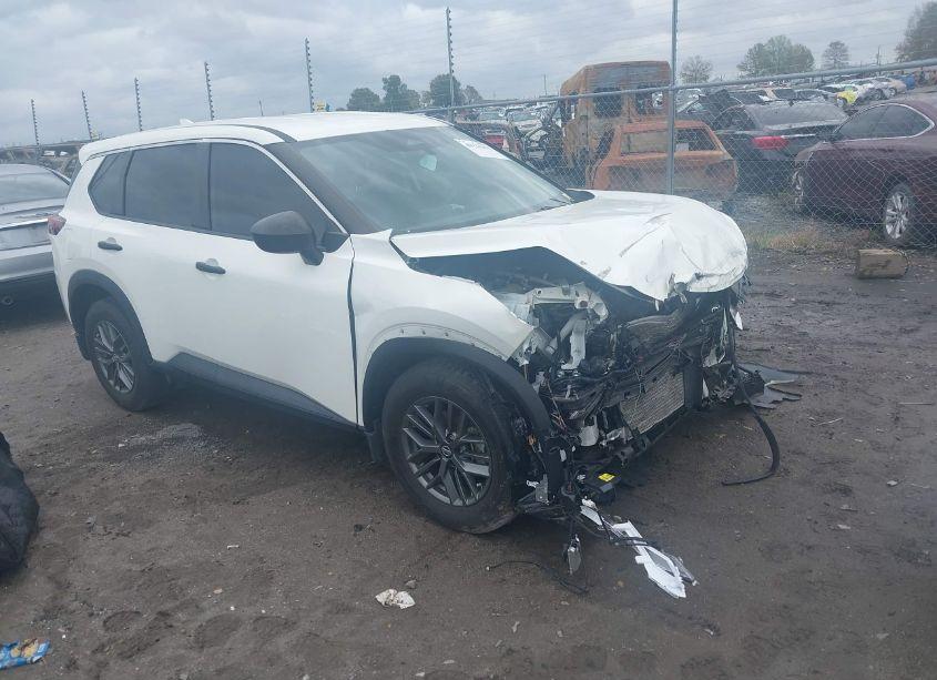 2021 Nissan Rogue S FWD (VIN 5N1AT3AAXMC775460) main photo
