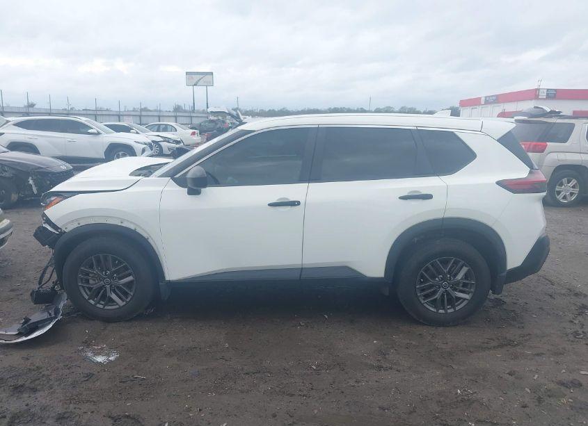 Photo 14 of 2021 Nissan Rogue S FWD (VIN 5N1AT3AAXMC775460)