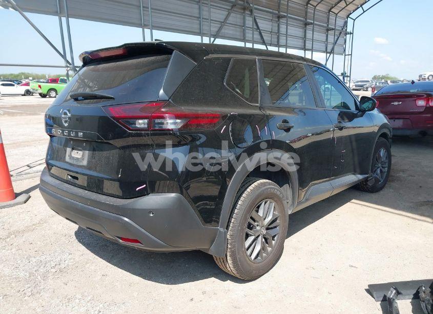 Photo 4 of 2021 Nissan Rogue S FWD (VIN 5N1AT3AAXMC785213)