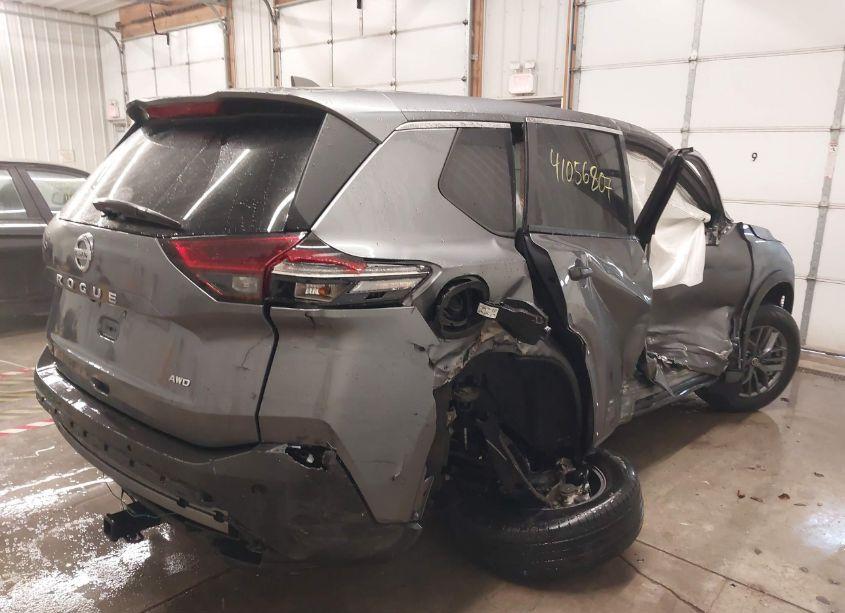 Photo 4 of 2021 Nissan Rogue S INTELLIGENT AWD (VIN 5N1AT3AB1MC830757)
