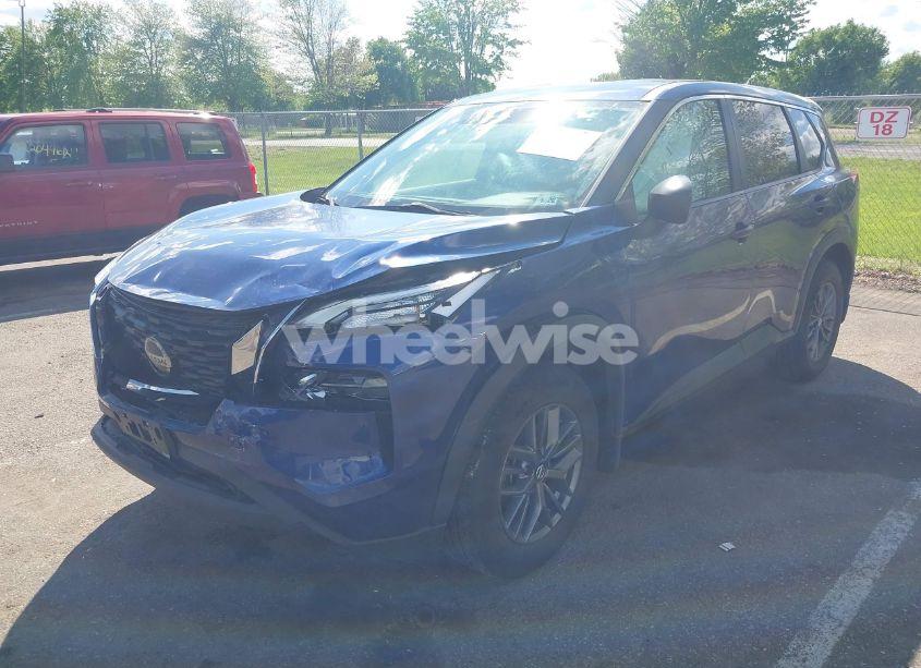 Photo 2 of 2021 Nissan Rogue S INTELLIGENT AWD (VIN 5N1AT3AB4MC755956)