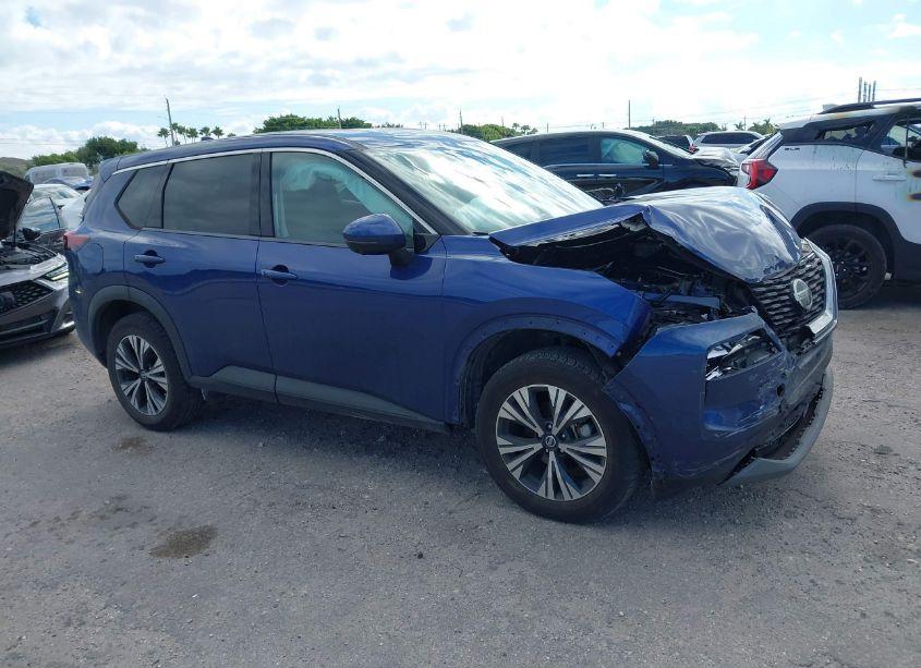 2021 Nissan Rogue SV FWD (VIN 5N1AT3BA0MC717999) main photo