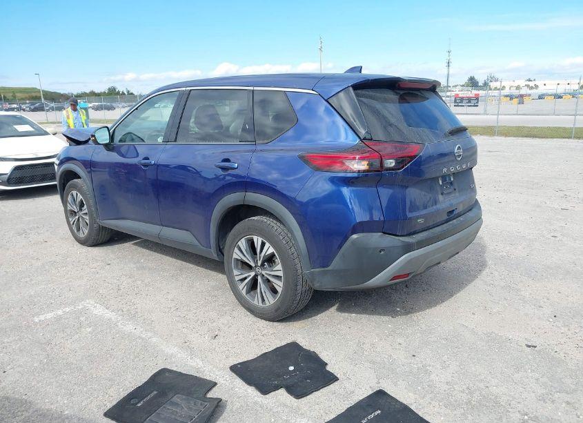 Photo 3 of 2021 Nissan Rogue SV FWD (VIN 5N1AT3BA0MC717999)