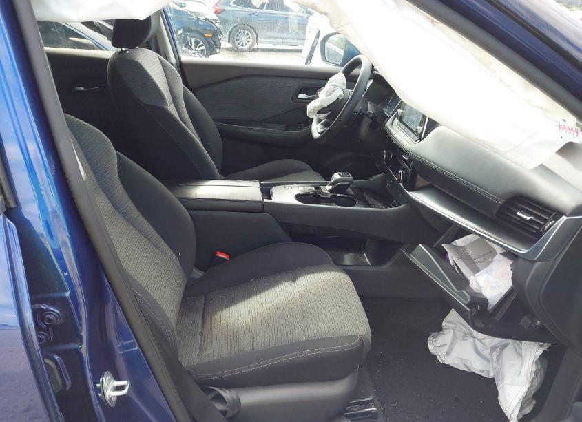 Photo 5 of 2021 Nissan Rogue SV FWD (VIN 5N1AT3BA0MC717999)