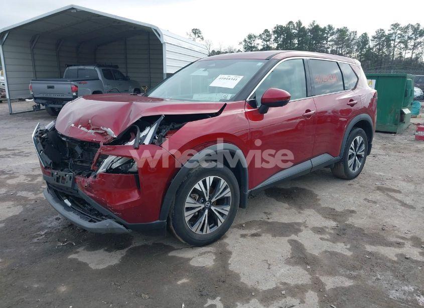 Photo 2 of 2021 Nissan Rogue SV FWD (VIN 5N1AT3BA0MC844199)
