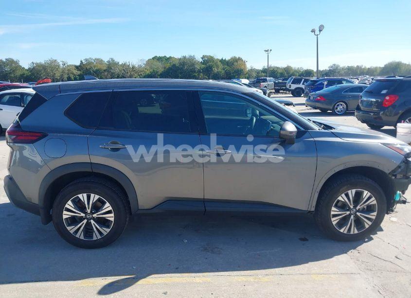 Photo 14 of 2021 Nissan Rogue SV (VIN 5N1AT3BA1MC682051)