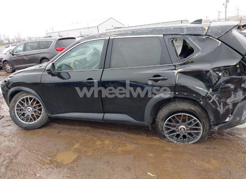 Photo 14 of 2021 Nissan Rogue SV FWD (VIN 5N1AT3BA1MC737176)