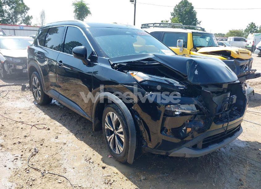 2021 Nissan Rogue SV FWD (VIN 5N1AT3BA1MC816590) main photo