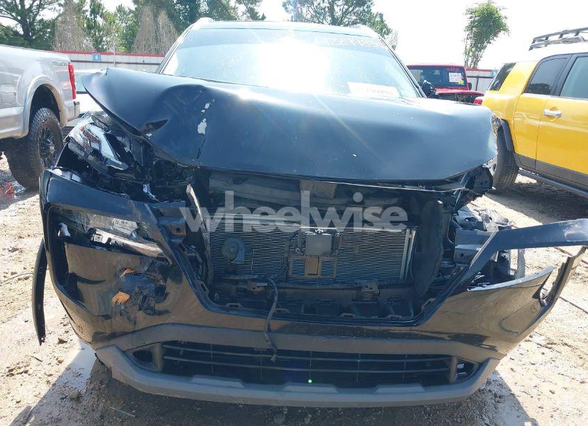 Photo 13 of 2021 Nissan Rogue SV FWD (VIN 5N1AT3BA1MC816590)