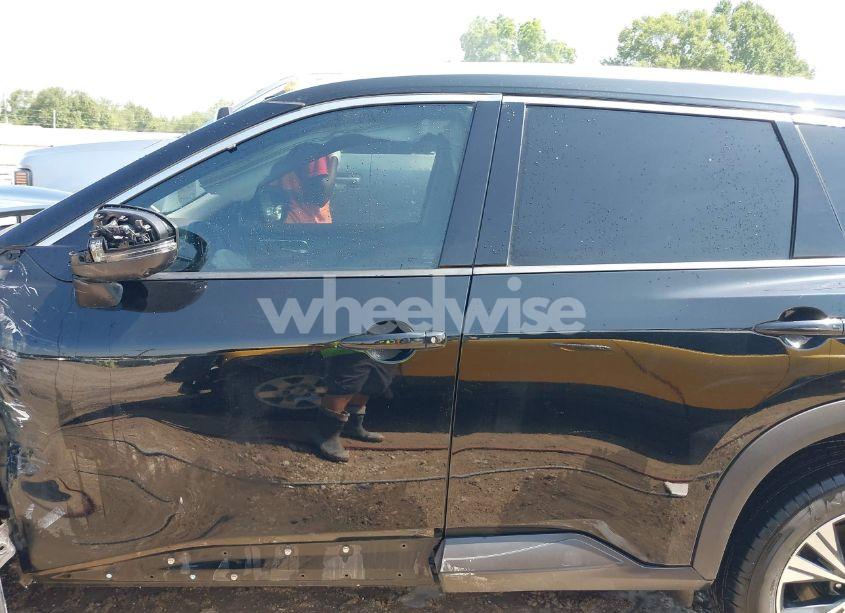 Photo 15 of 2021 Nissan Rogue SV FWD (VIN 5N1AT3BA1MC816590)