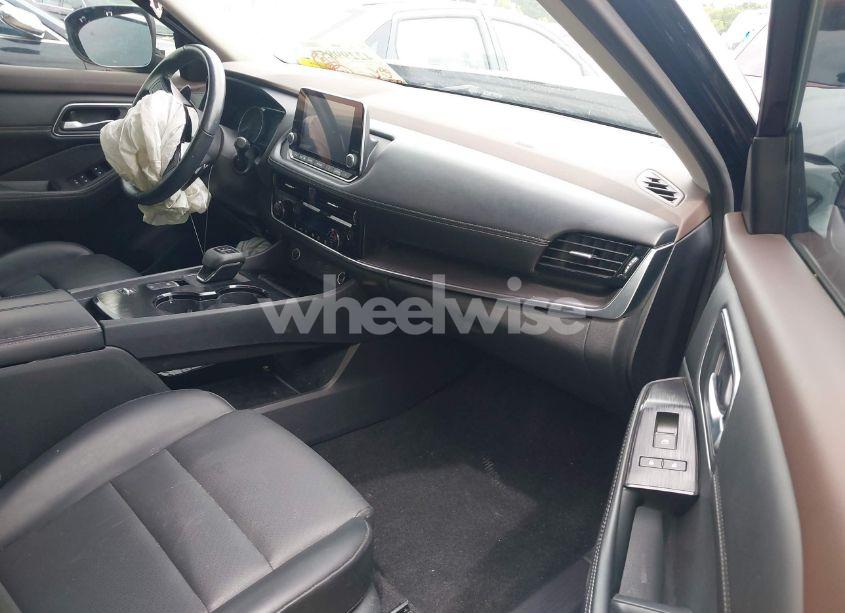 Photo 5 of 2021 Nissan Rogue SV FWD (VIN 5N1AT3BA1MC816590)