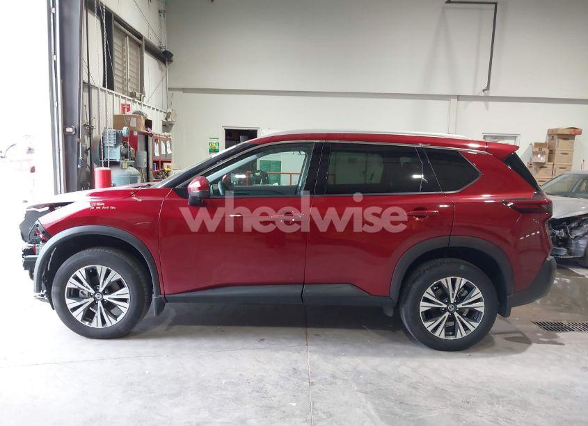 Photo 14 of 2021 Nissan Rogue SV FWD (VIN 5N1AT3BA2MC784152)