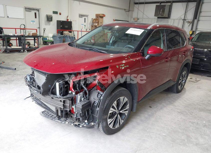Photo 2 of 2021 Nissan Rogue SV FWD (VIN 5N1AT3BA2MC784152)