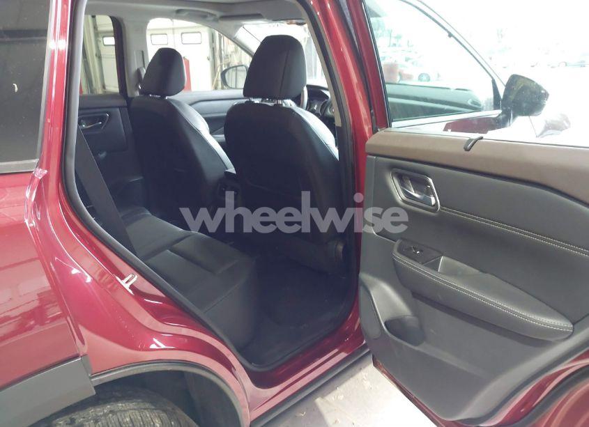 Photo 8 of 2021 Nissan Rogue SV FWD (VIN 5N1AT3BA2MC784152)