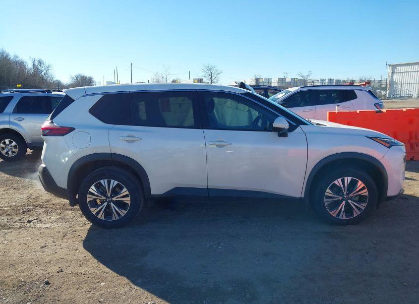 Photo 13 of 2021 Nissan Rogue SV FWD (VIN 5N1AT3BA3MC679636)