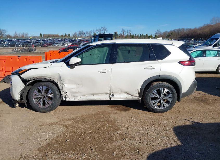 Photo 14 of 2021 Nissan Rogue SV FWD (VIN 5N1AT3BA3MC679636)