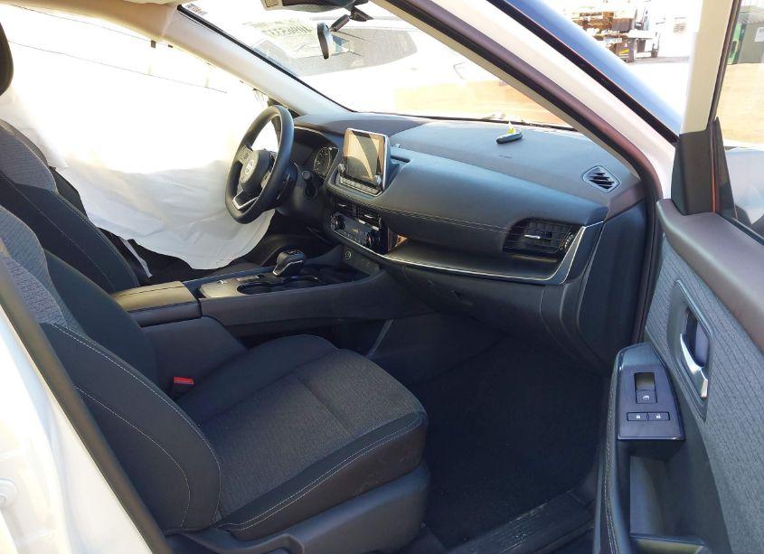 Photo 5 of 2021 Nissan Rogue SV FWD (VIN 5N1AT3BA3MC679636)