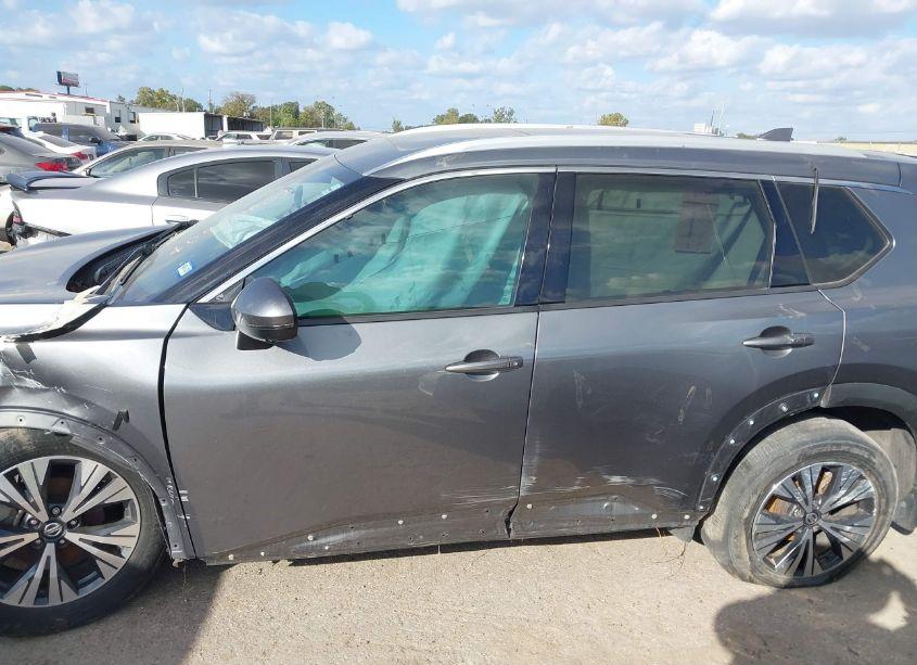 Photo 14 of 2021 Nissan Rogue SV FWD (VIN 5N1AT3BA3MC723358)