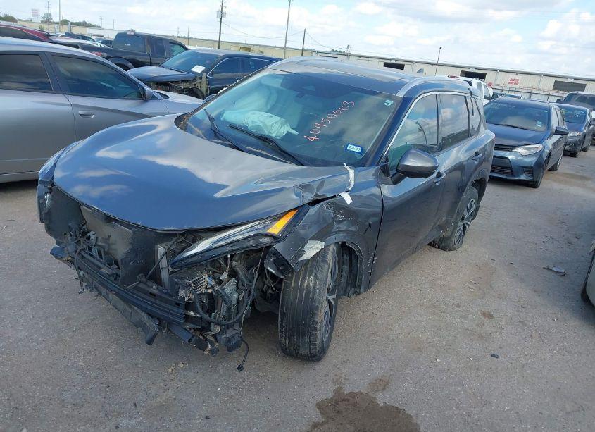 Photo 2 of 2021 Nissan Rogue SV FWD (VIN 5N1AT3BA3MC723358)