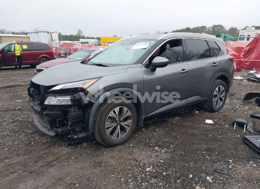 Photo 2 of 2021 Nissan Rogue SV FWD (VIN 5N1AT3BA3MC730682)