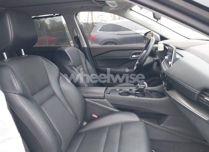 Photo 5 of 2021 Nissan Rogue SV FWD (VIN 5N1AT3BA3MC730682)