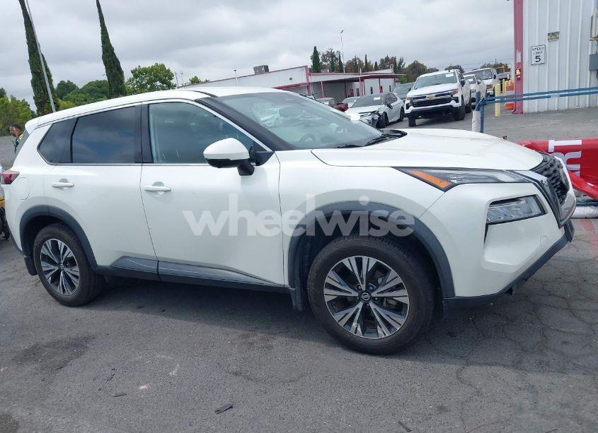 Photo 14 of 2021 Nissan Rogue SV FWD (VIN 5N1AT3BA3MC777081)