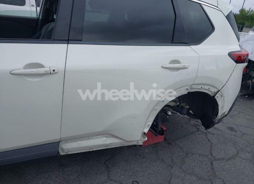 Photo 18 of 2021 Nissan Rogue SV FWD (VIN 5N1AT3BA3MC777081)