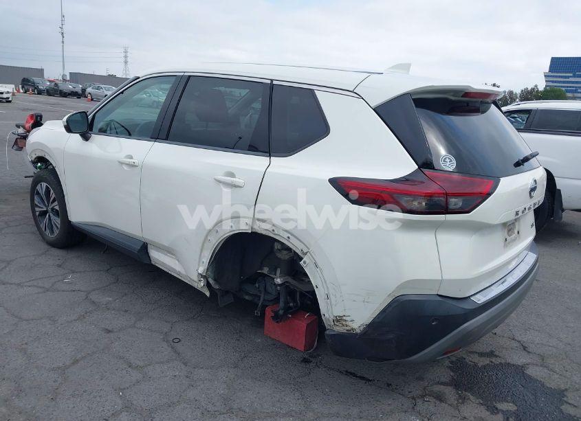 Photo 3 of 2021 Nissan Rogue SV FWD (VIN 5N1AT3BA3MC777081)